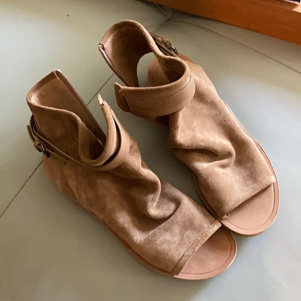 Vince Thalia sandals, suede